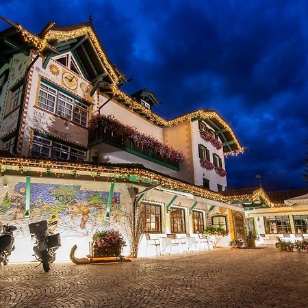 Hotel Piedibosco Моена Екстериор снимка
