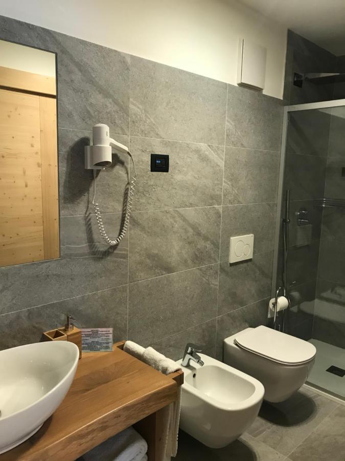 Hotel Piedibosco Моена Екстериор снимка
