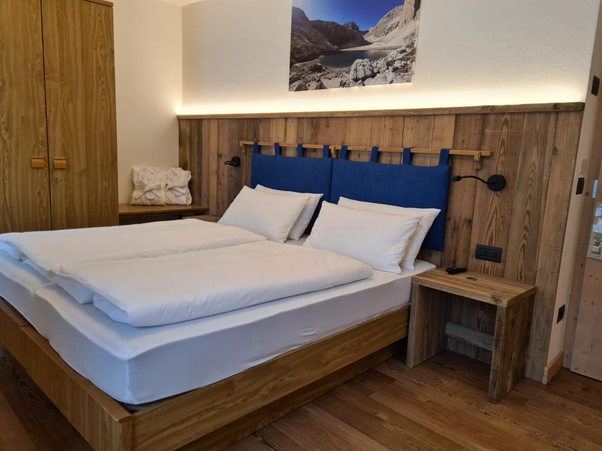 Hotel Piedibosco Моена Екстериор снимка