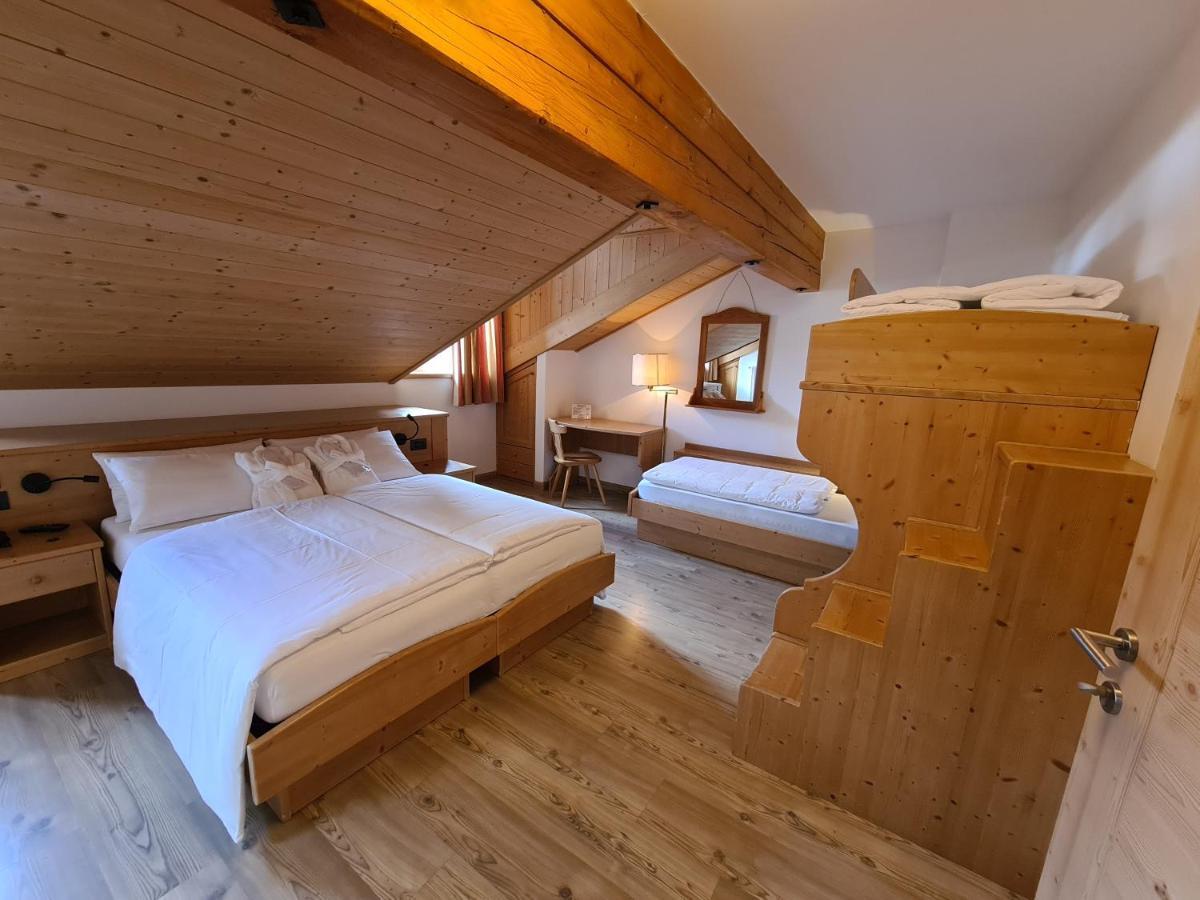 Hotel Piedibosco Моена Екстериор снимка
