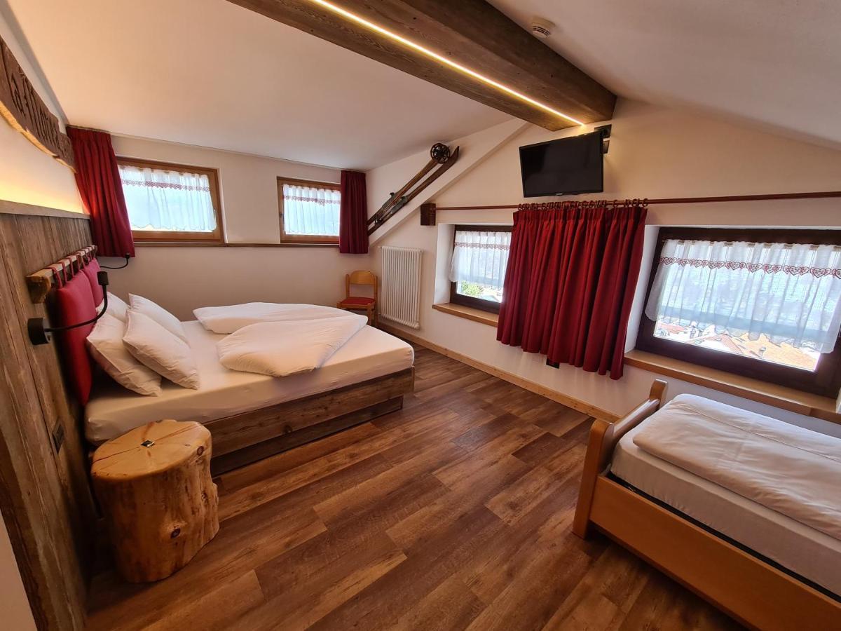Hotel Piedibosco Моена Екстериор снимка