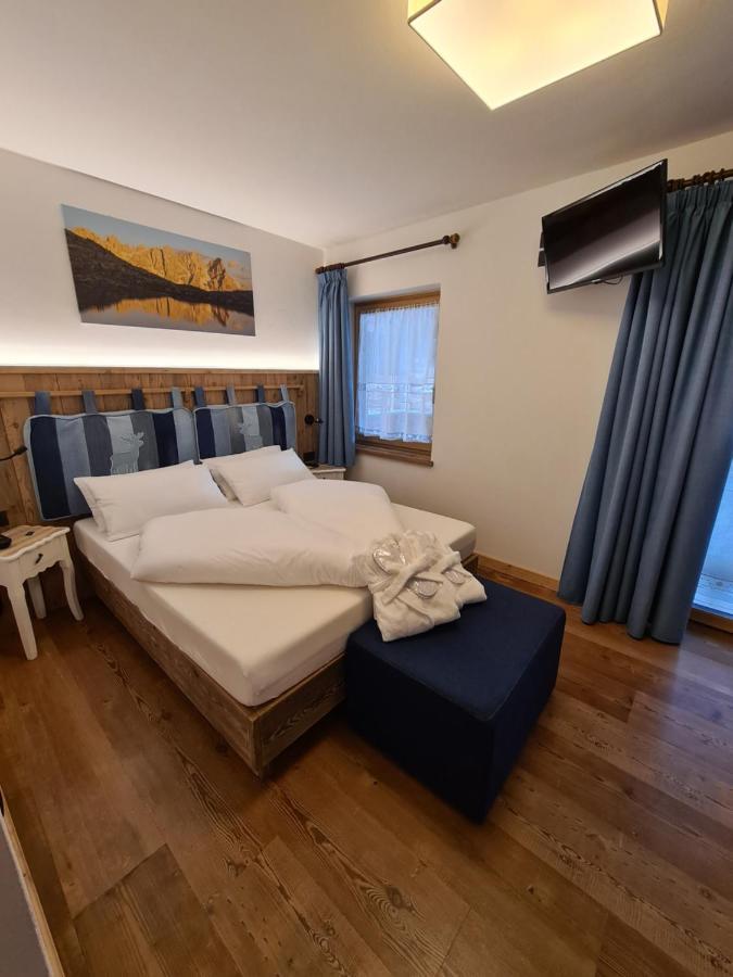 Hotel Piedibosco Моена Екстериор снимка