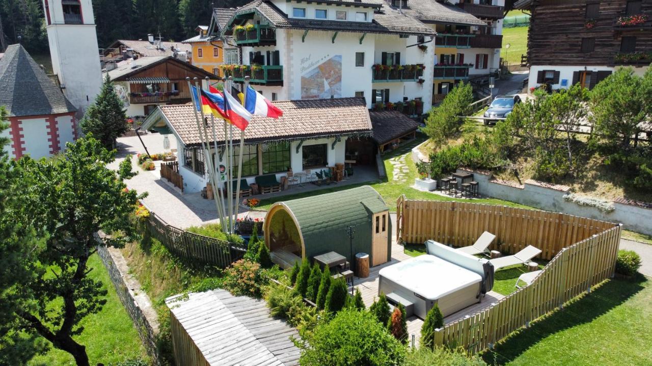 Hotel Piedibosco Моена Екстериор снимка